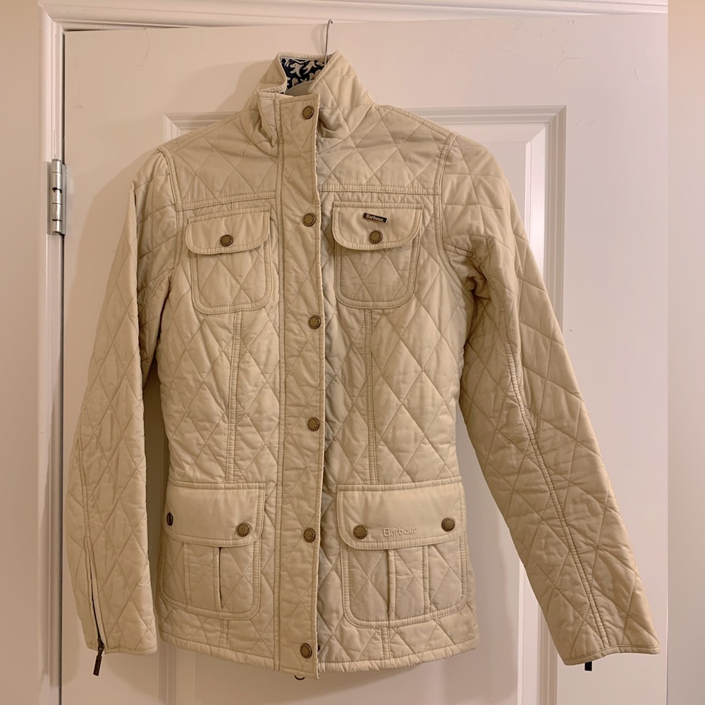 Barbour Manderston 4 pocket quilt women jacket. US size 4. (XS)